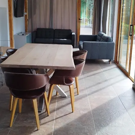 Privado Con Entrada Independiente En Caldes De Malavella 아파트