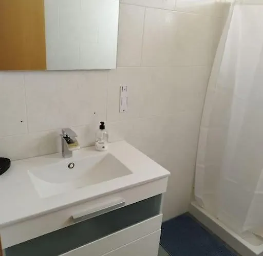 Privado Con Entrada Independiente En Caldes De Malavella