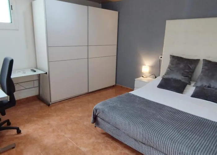 Privado Con Entrada Independiente En Caldes De Malavella